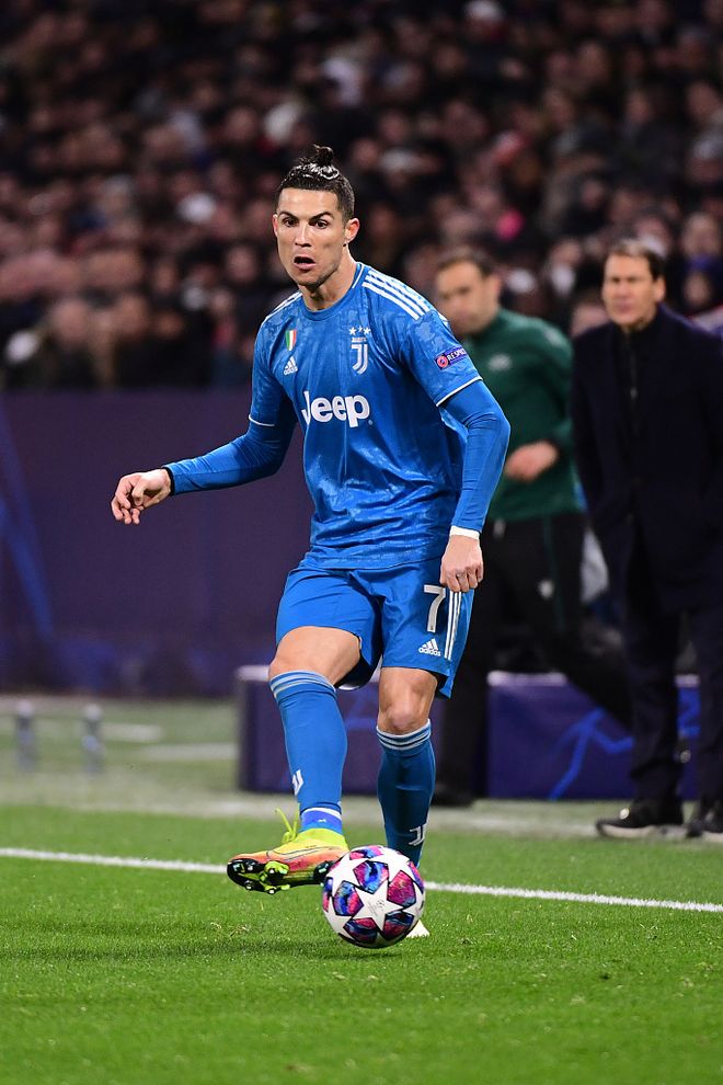 星空体育APP-包含刚刚！今晚浙江队调整名单——国王杯节点到来里尔官宣签约备战意甲，今晚AC米兰调整名单以备意甲的词条