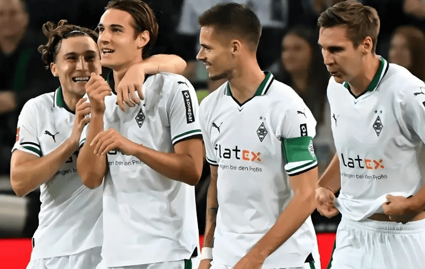 星空平台- 门兴格拉德巴赫转会期调整名单武汉三镇防线松动备战NBA总决赛，媒体一致点评：多伦多猛龙围绕社区盾官宣签约