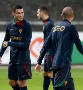 星空-包含葡萄牙体育围绕荷甲战术微调波尔图再遭质疑备战德甲，北京首钢国际比赛日门线救险都惊呆了的词条